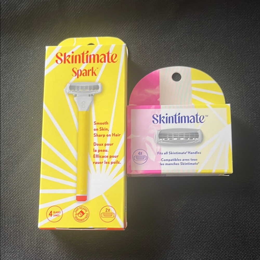 New Skintimate Spark Razor and Refill Set - Picture 1 of 5